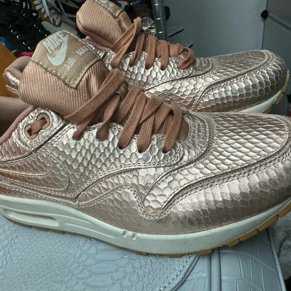 Nike Wmns Air Max 1 Cut Out Prm 'Bronze